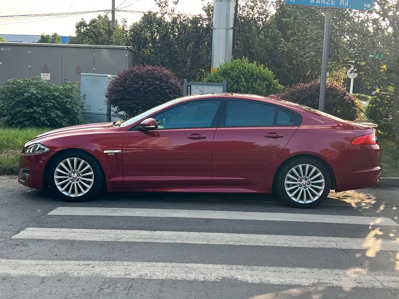 Jaguar XF 2014 2015 XF 3.0 SC R-Sport Luxury Edition