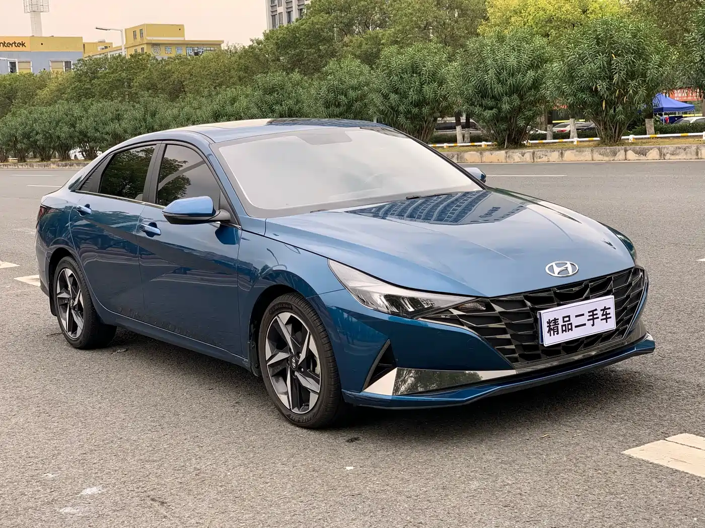 Hyundai Elantra 2021 1.5L CVT GLX Elite Edition фото 3