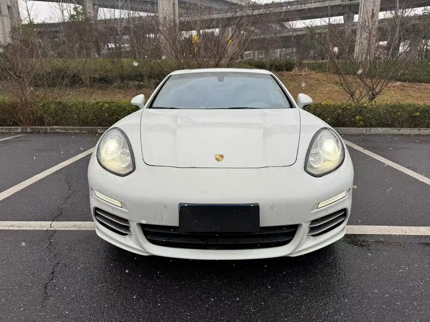 Фото 2 - Porsche Panamera