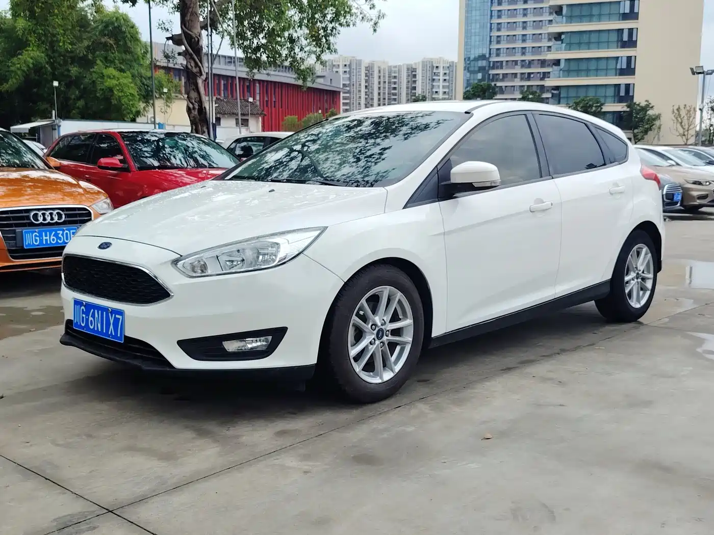 Фото 1 - Ford Focus