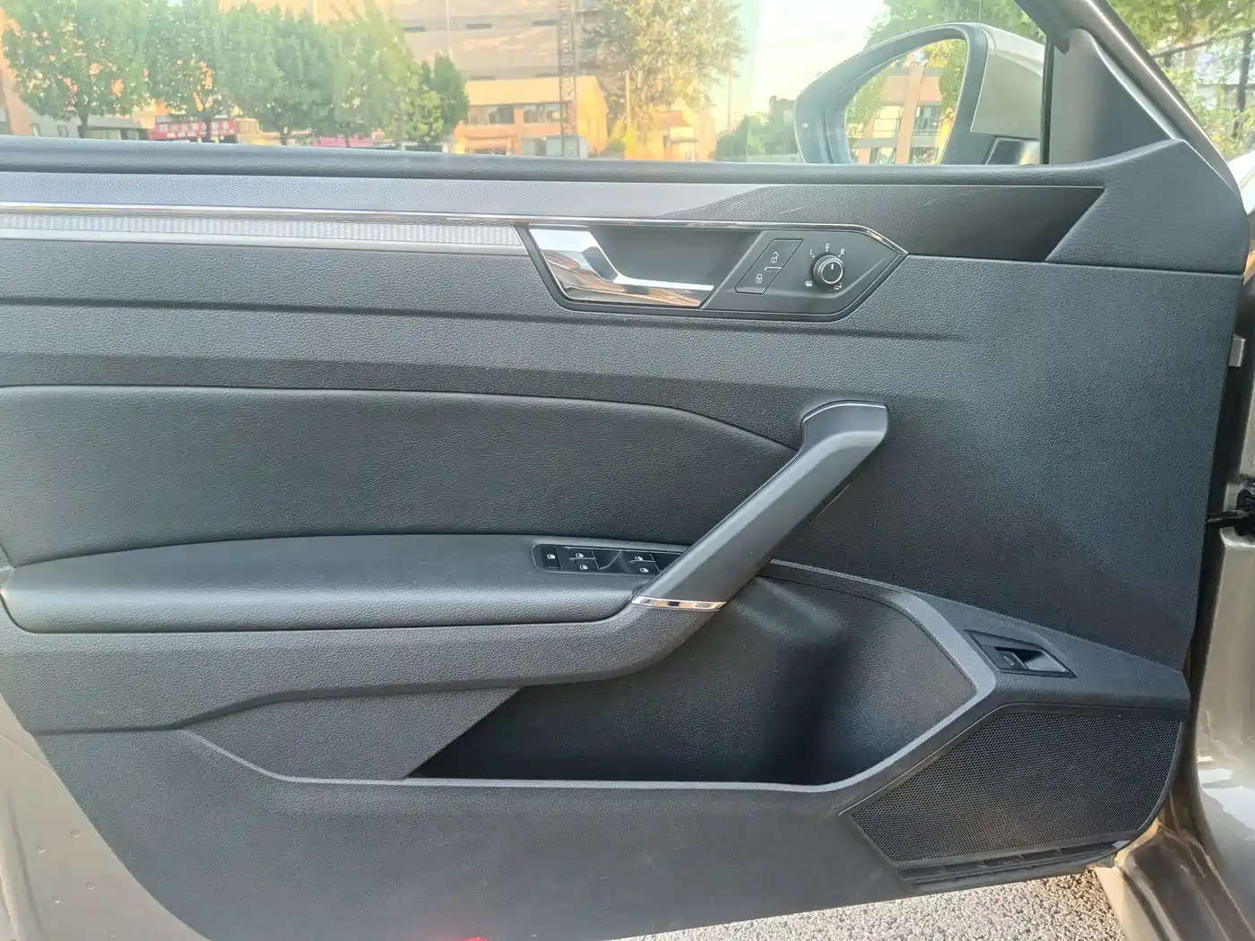 Photo 16 - Volkswagen Passat