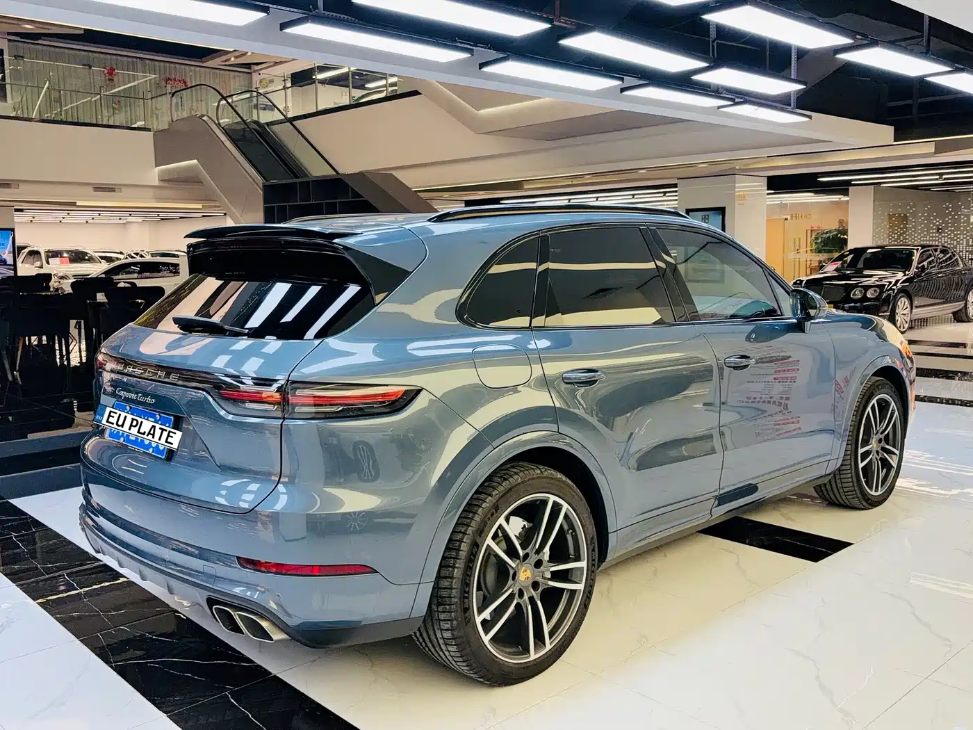 Фото 6 - Porsche Cayenne