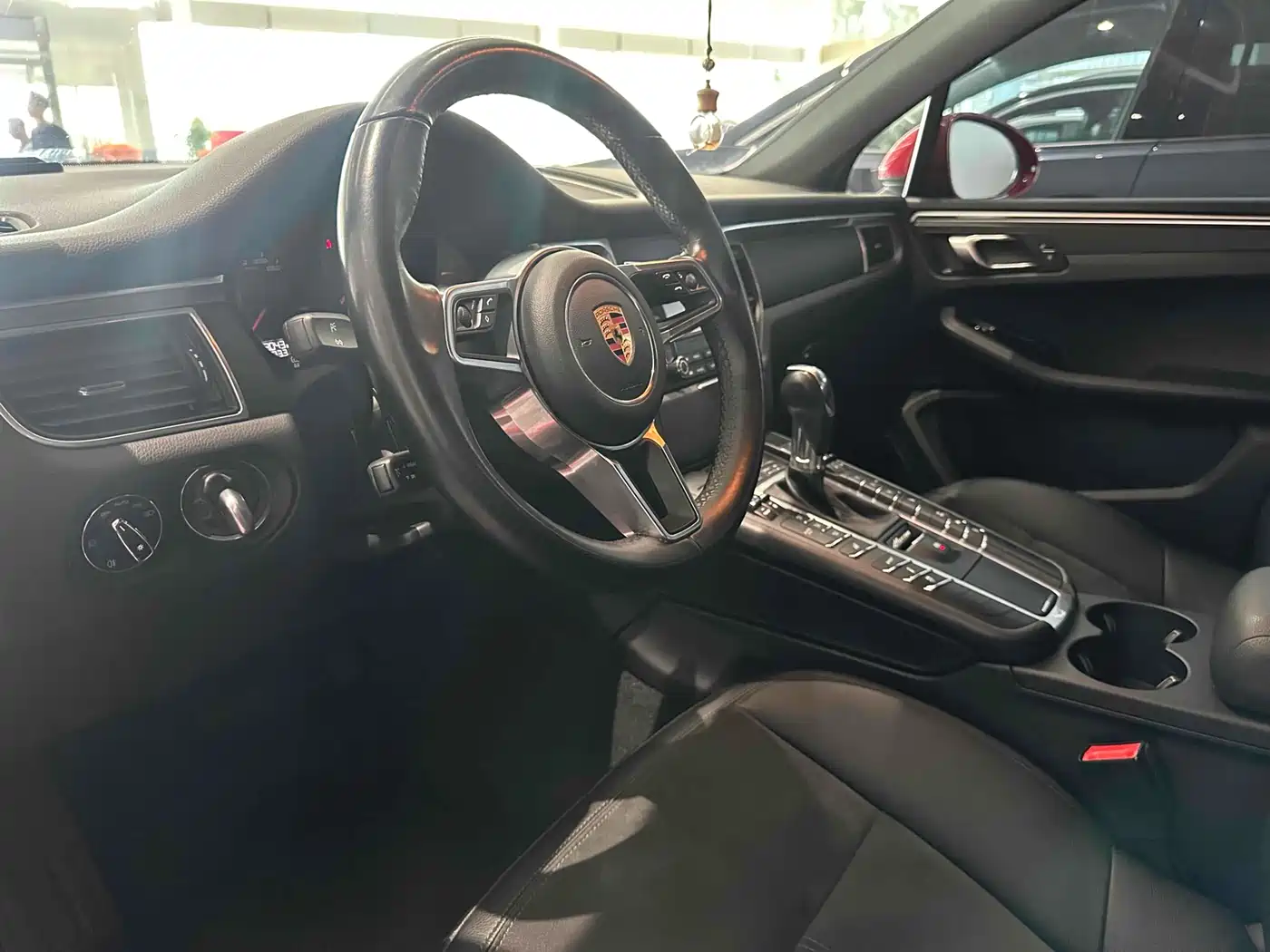 Porsche Macan 2017 Macan 2.0T фото 5