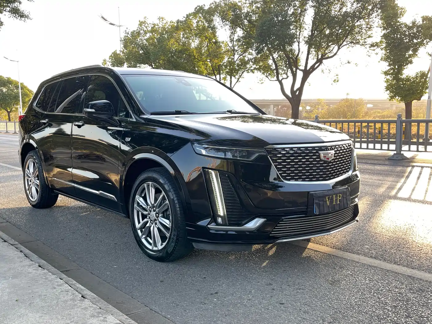 CADILLAC XT6