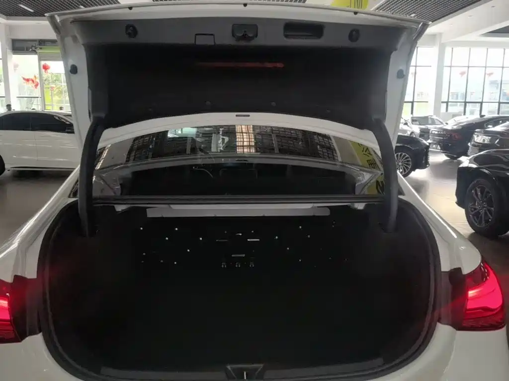 Mercedes-Benz A-Class 2025 2025 A 200 L Fashion Edition