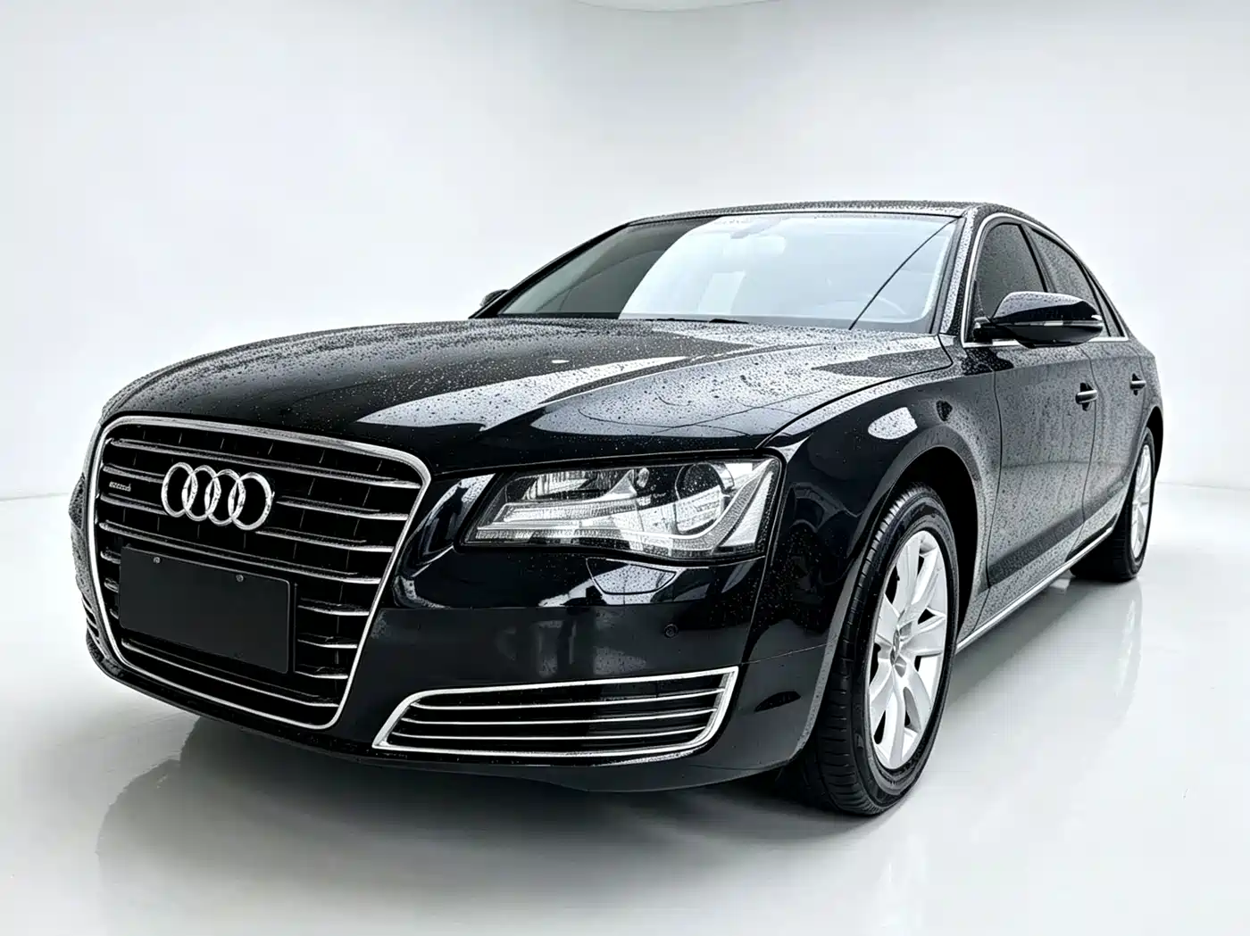 Фото 1 - Audi A8