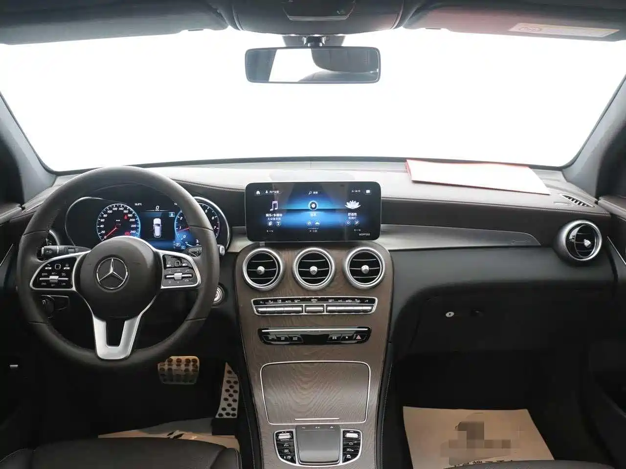 Mercedes-Benz GLC 2021 GLC 260 L 4MATIC Luxury фото 4