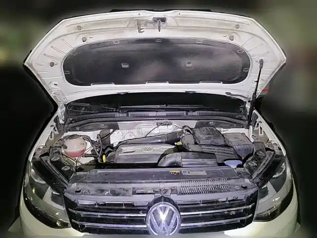 Volkswagen Sharan 2013 1.8TSI Comfort — фото 3