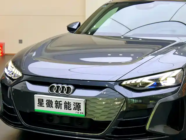 Audi e-tron GT 2023 Base Model — фото 4