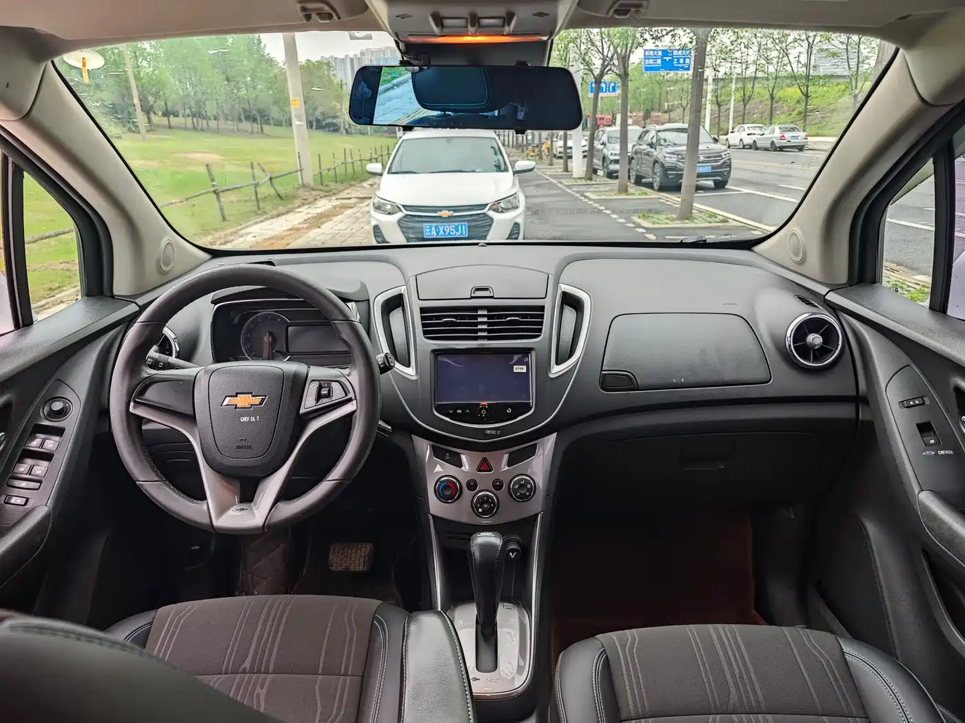 Chevrolet Trax 2016 1.4T Automatic 2WD Luxury фото 4