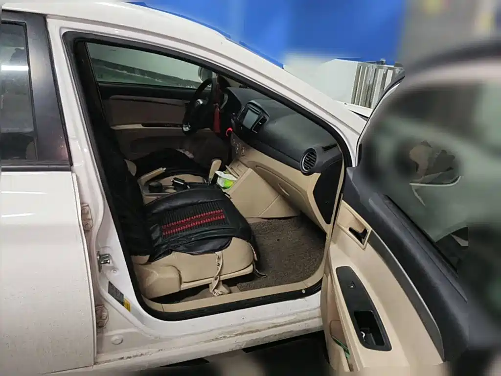 Roewe 350 2014 2013 350S 1.5L Automatic Express Edition