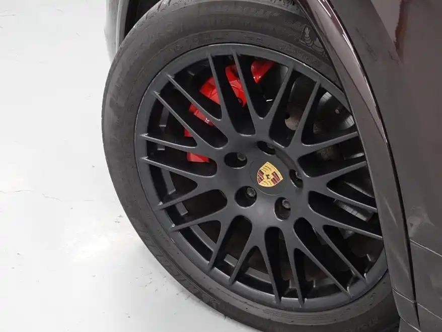 Porsche Cayenne 2015 Cayenne GTS 3.6T фото 24