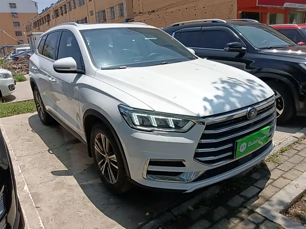Photo 4 - BYD Song Pro