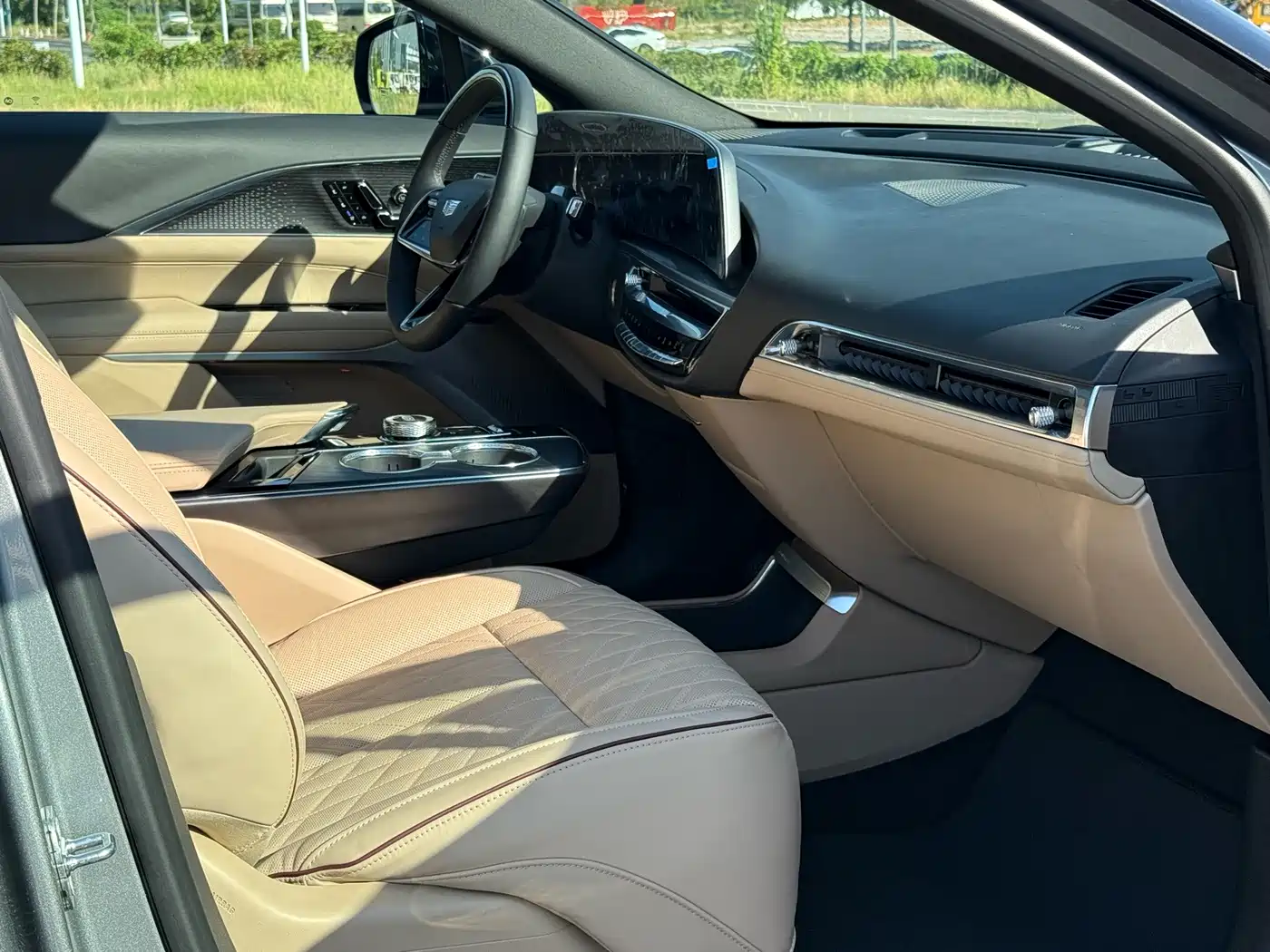 Cadillac IQ Rui Ge 2022 2022 Rear-Wheel Drive Long Range Premium Edition