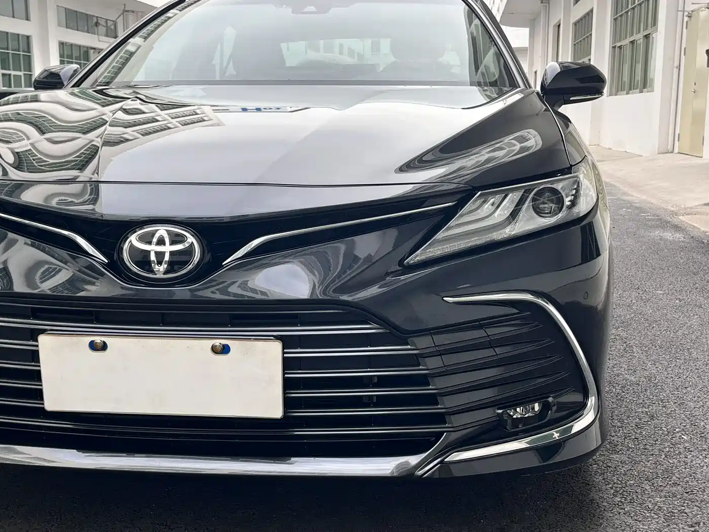 Toyota Camry 2023 2.0G Luxury Edition фото 3