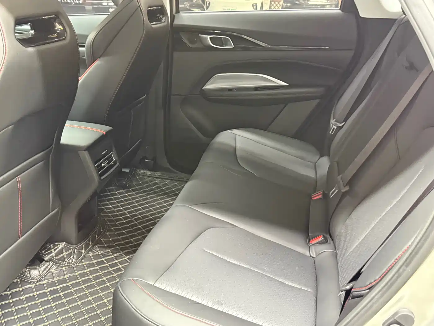 Changan Oshan Z6 2023 2022 Blue Whale 1.5T DCT Smart City Edition