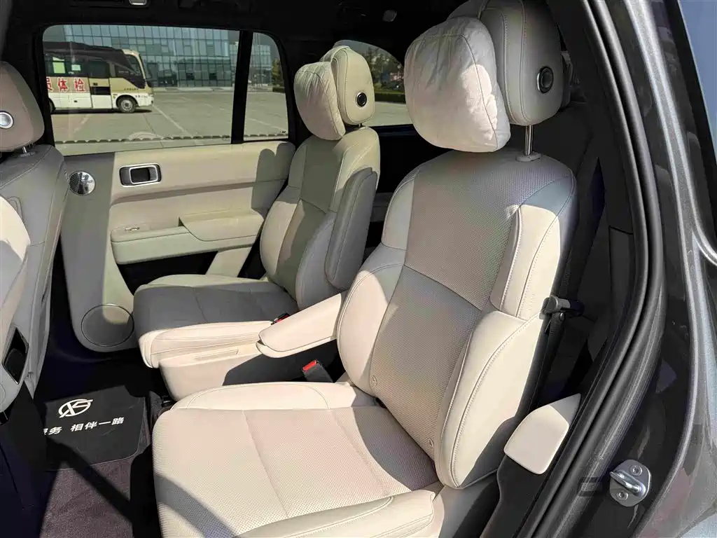 Li Auto Li L8 2025 2025 Ultra Smart Renewal Edition