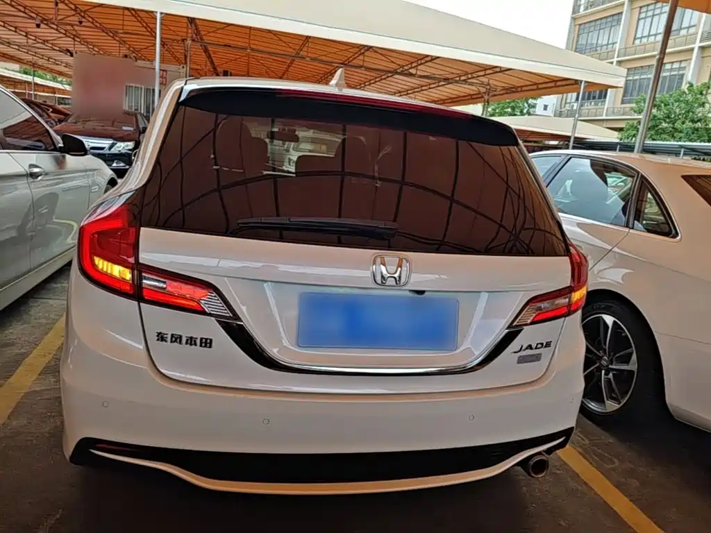 Honda Jade 2018 2017 1.8L Automatic Comfort Edition 5-seater