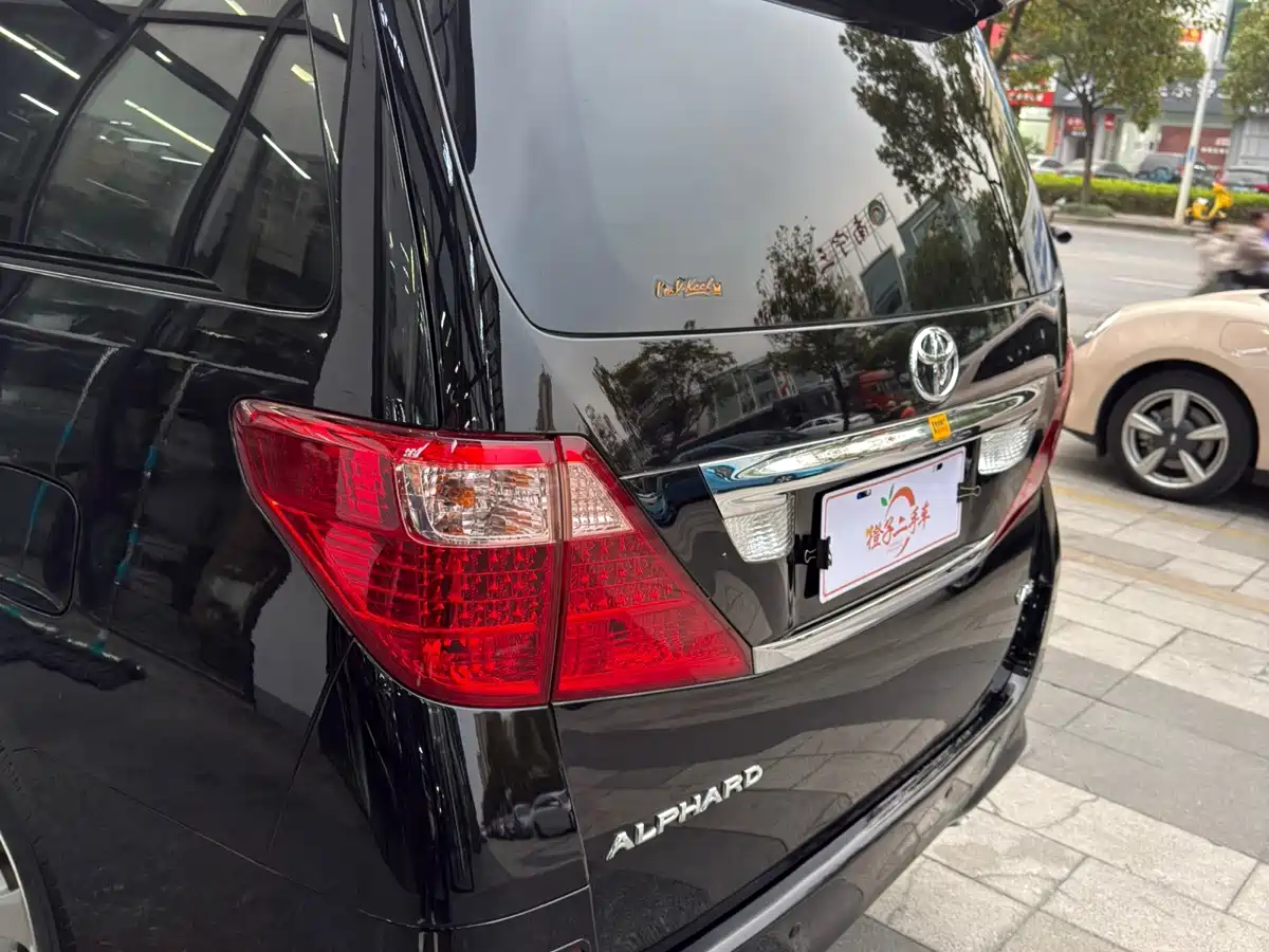 Toyota Alphard 2011 2011 3.5L Luxury Edition