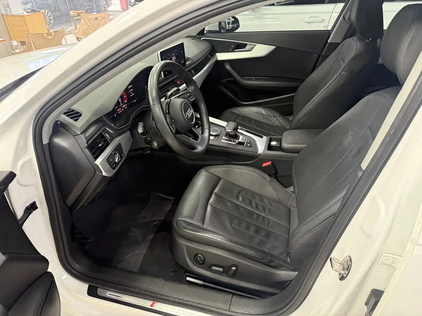 Audi A4L 2018 30th Anniversary 40 TFSI Sport фото 9