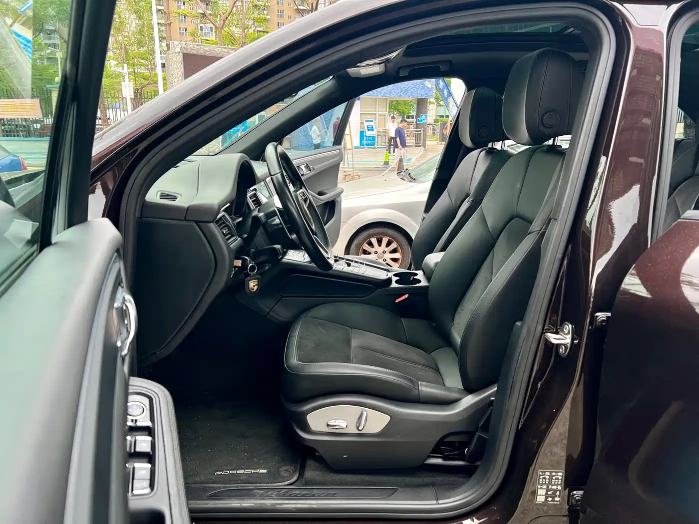 Porsche Macan 2017 Macan 2.0T фото 14
