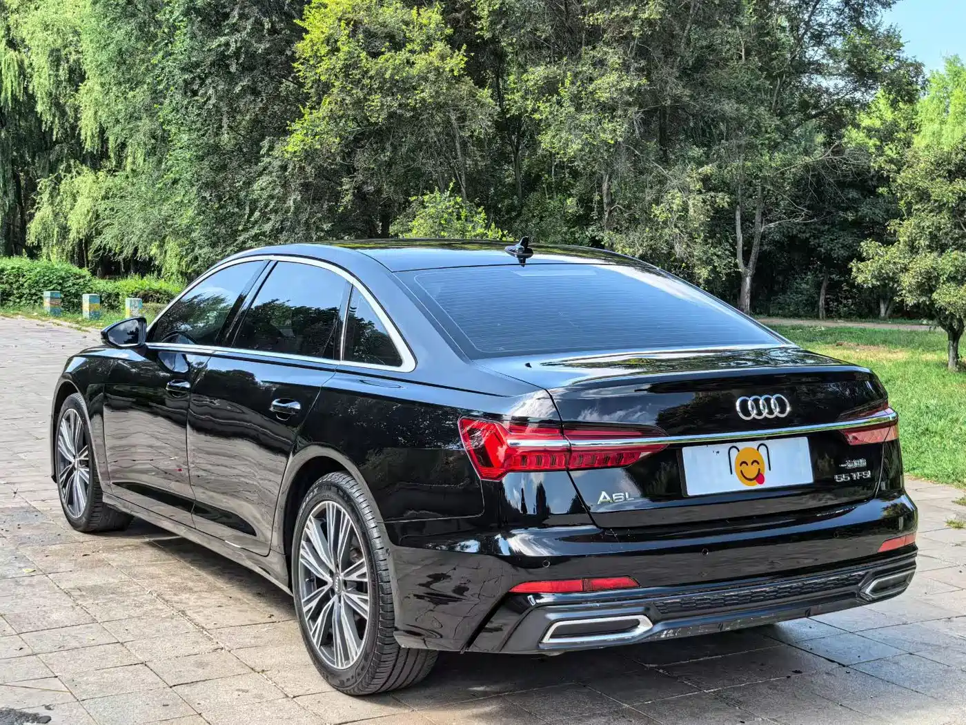 Фото 7 - Audi A6L