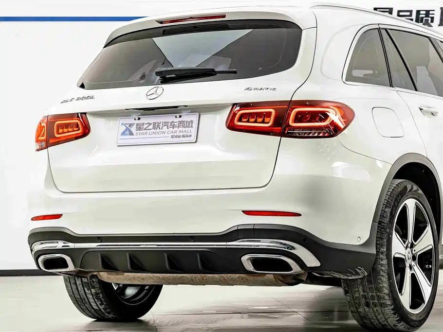 Mercedes-Benz GLC 2022 Facelift GLC 300 L 4MATIC Dynamic Collector's Edition фото 7