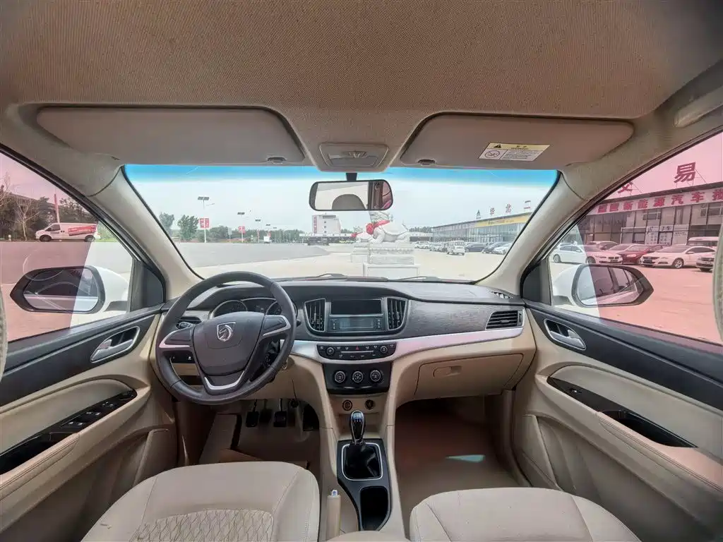 Baojun 730 2019 2016 1.5L Manual Premium 7-Seater (China V)