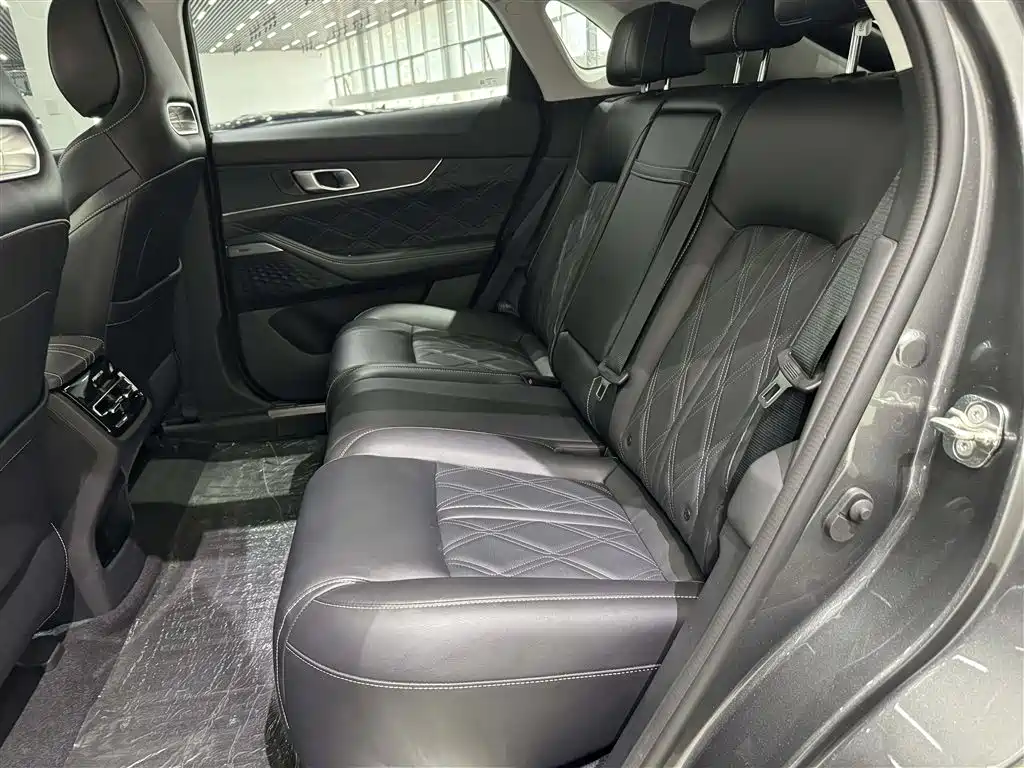Changan UNI-K 2025 2024 2.0T FWD Global Edition