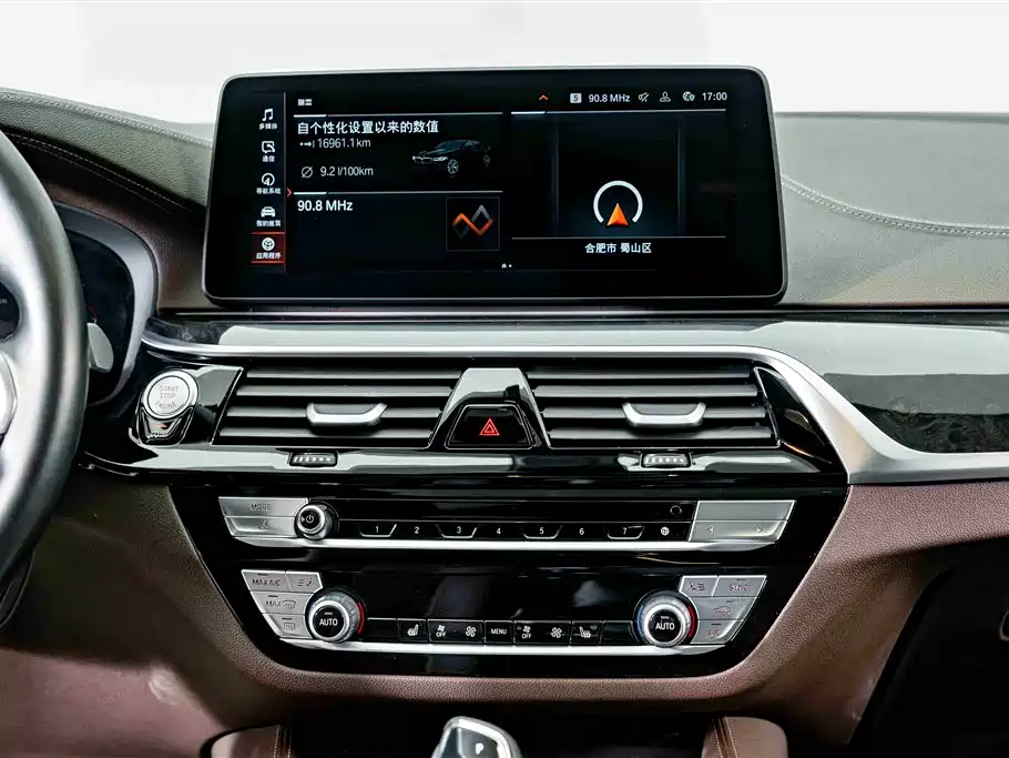 BMW 5 Series 2022 Model Second Facelift 525Li M Sport Package фото 13