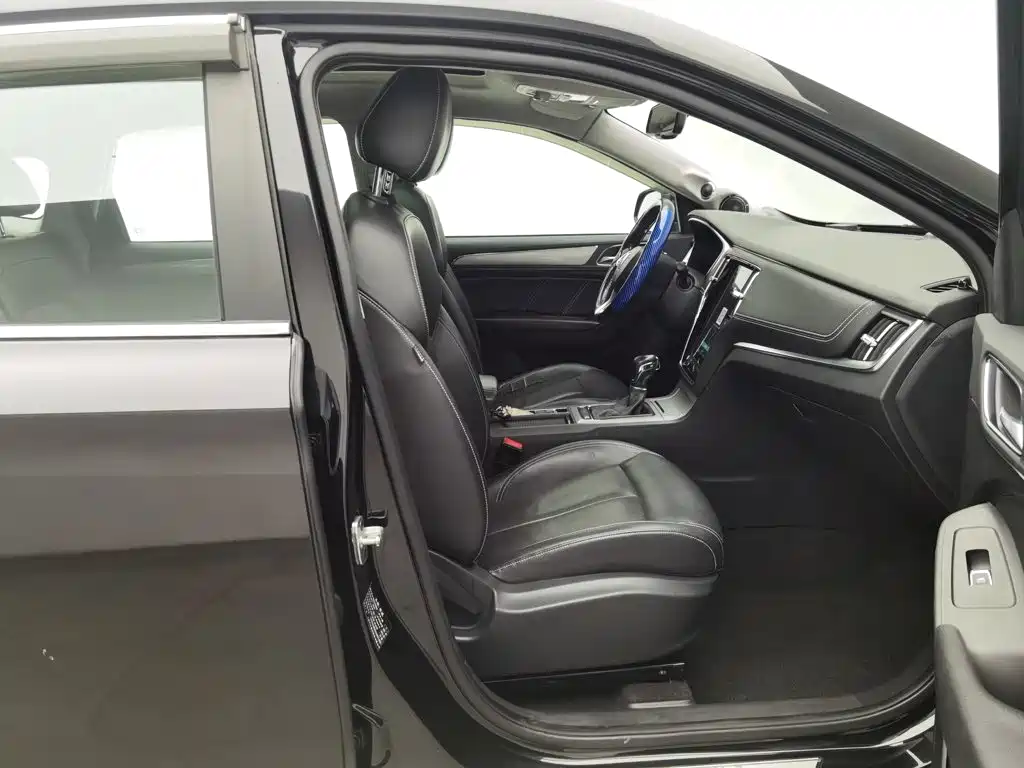 Roewe RX5 2016 2016 30T 2WD Automatic Internet Smart Edition