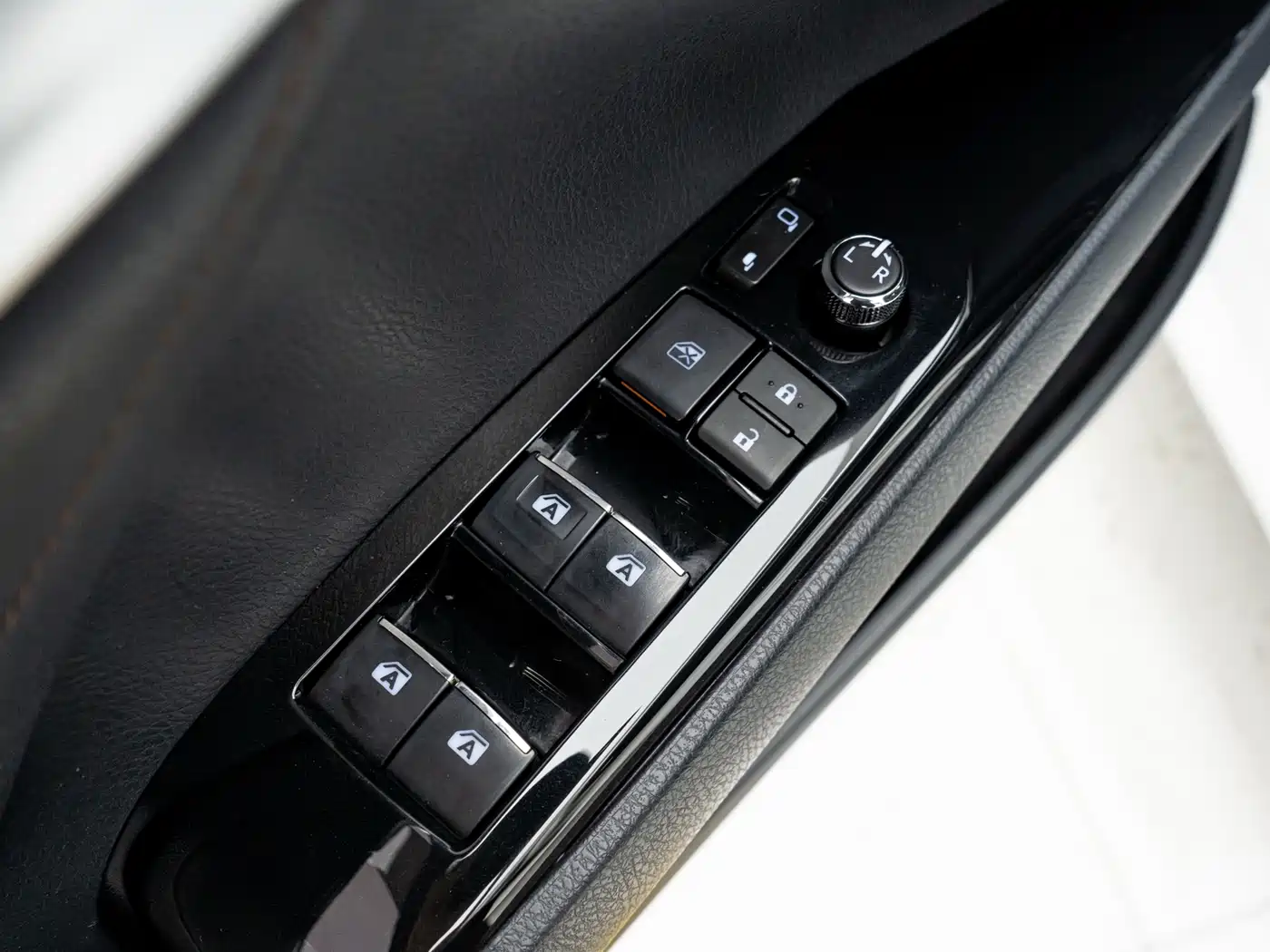 Toyota Camry 2019 Facelift 2.0G Luxury Edition фото 10