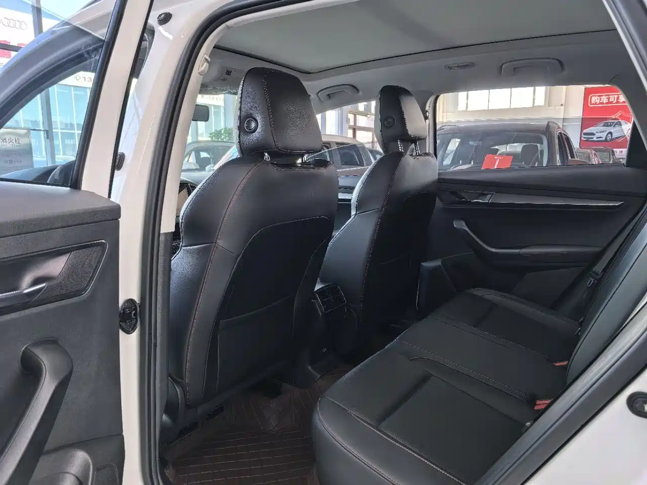 Škoda Karoq 2022 TSI280 Premium Edition фото 7