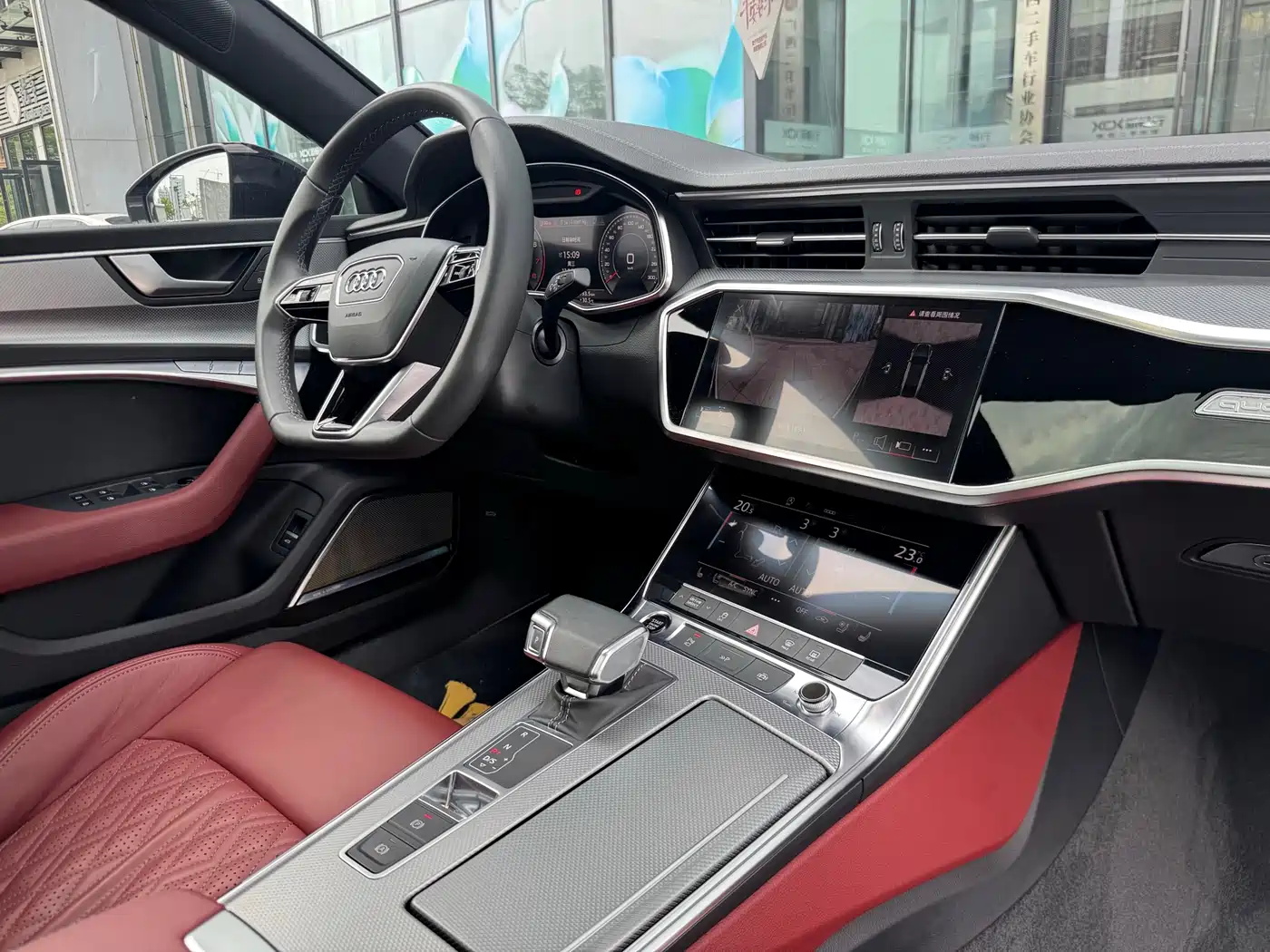 Audi A7L 2024 45 TFSI quattro S-line Black Warrior Edition фото 27