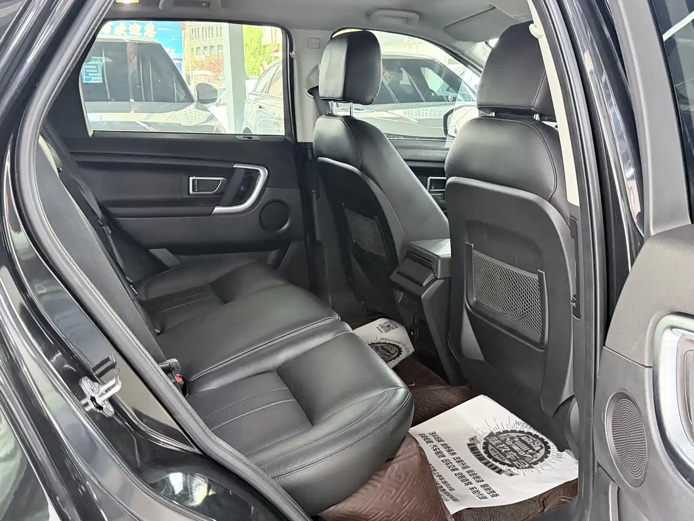Land Rover Discovery Sport 2019 240PS SE Edition China V фото 7
