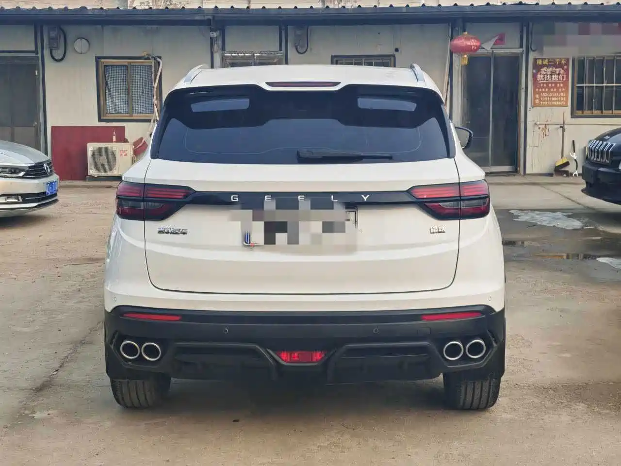 Фото 8 - Geely Binyue
