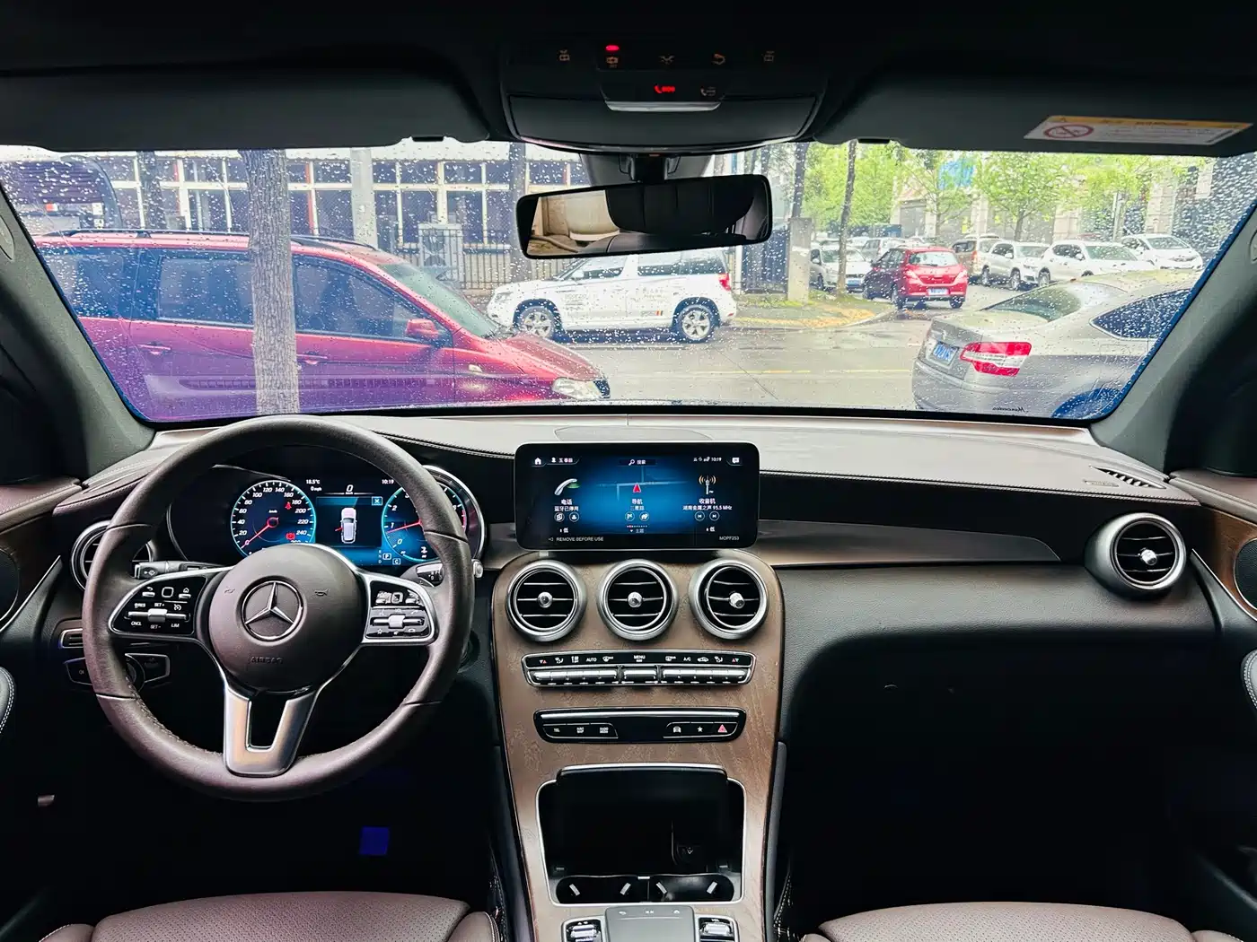Mercedes-Benz GLC 2022 Model GLC 300 L 4MATIC Luxury Edition фото 13