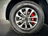 Фото 8 - Lexus LX