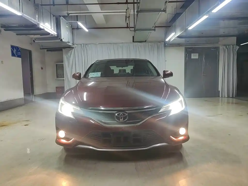 Toyota Reiz 2016 2013 2.5V Premium Edition