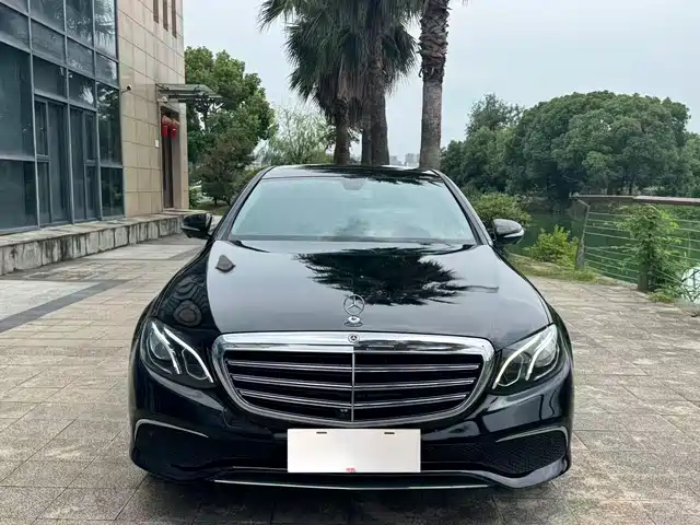 Mercedes-Benz E-Class 2019