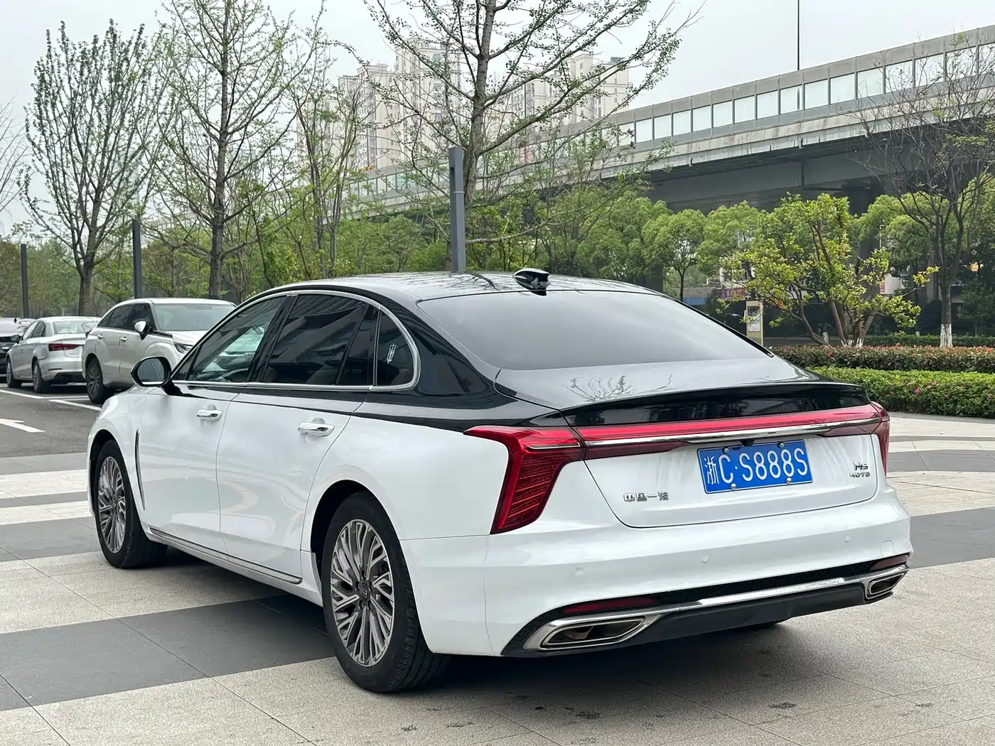 Hongqi H5 2023 2.0T Auto Smart Connect Flag Enjoy фото 7