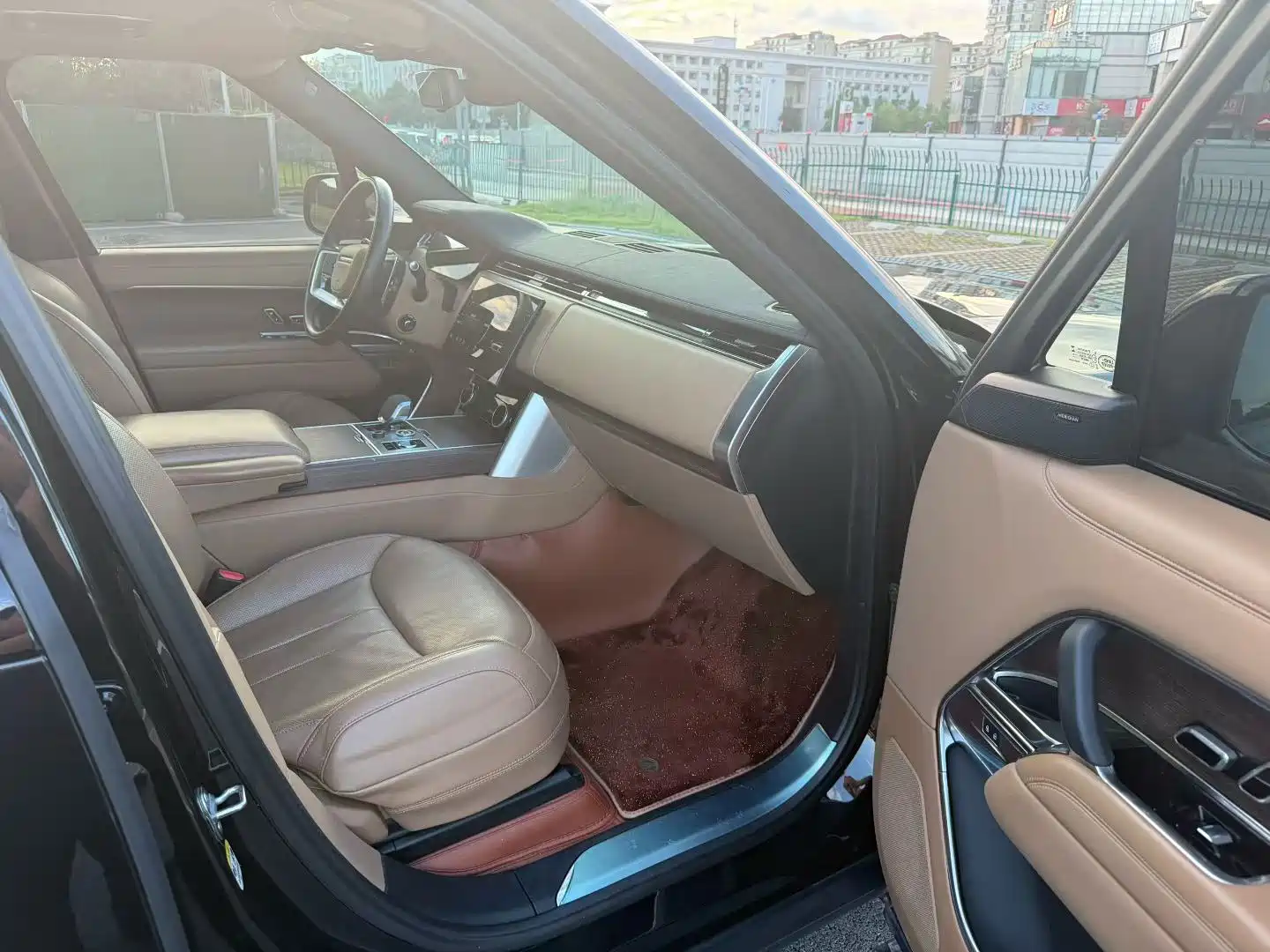 Фото 9 - Land Rover Range Rover