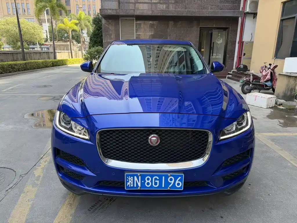 Jaguar F-PACE 2017 2018 2.0T 4WD Urban Premium Edition