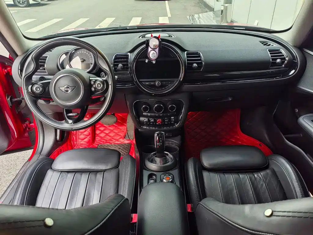 Фото 8 - MINI CLUBMAN
