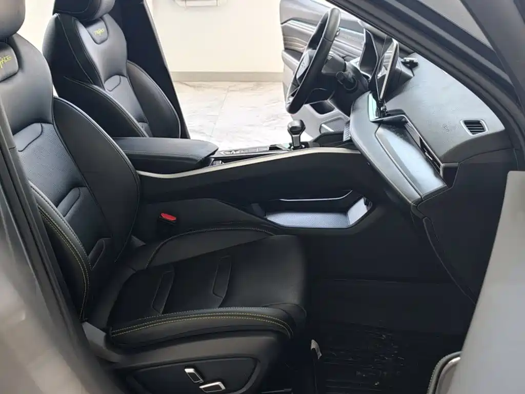 Фото 4 - Geely Preface
