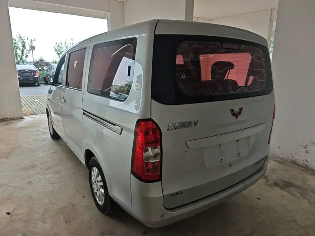 Wuling Motors Wuling Rongguang V 2018 2016 1.5L Standard