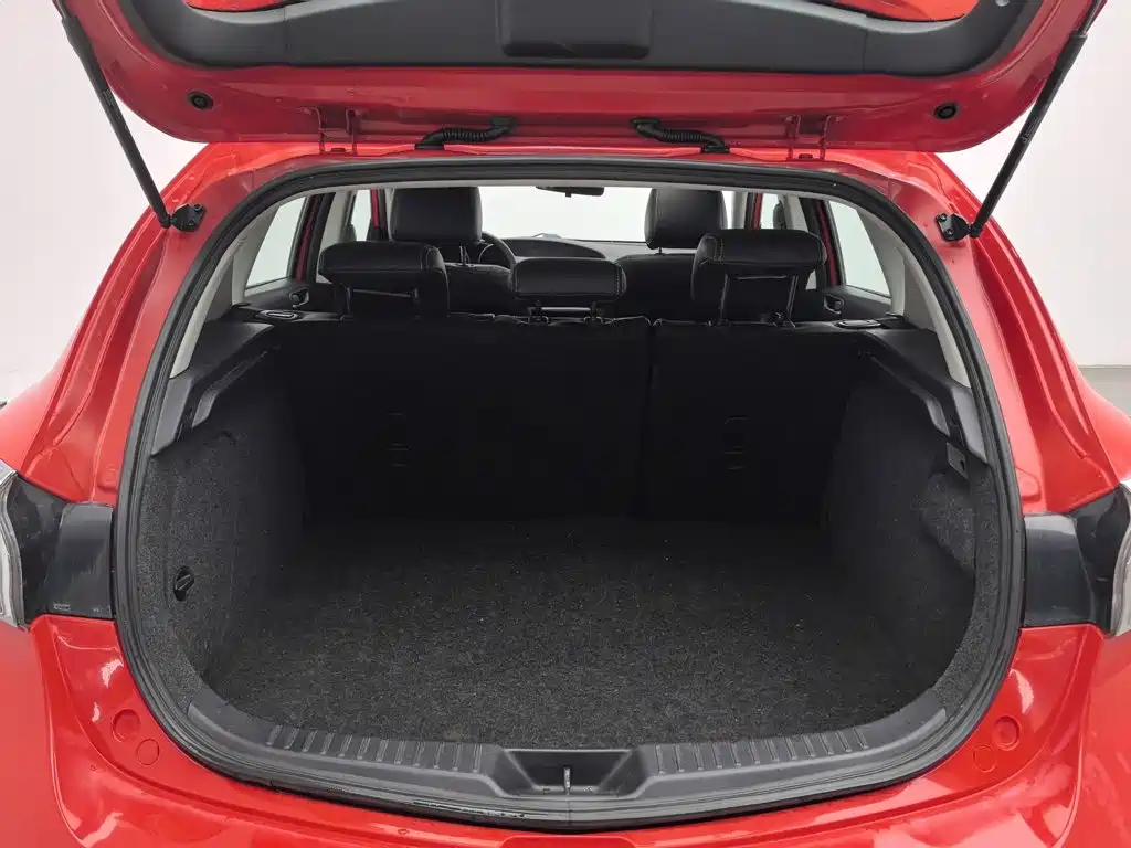 Mazda Mazda3 Axela 2012 2012 Hatchback 1.6L Automatic Elite