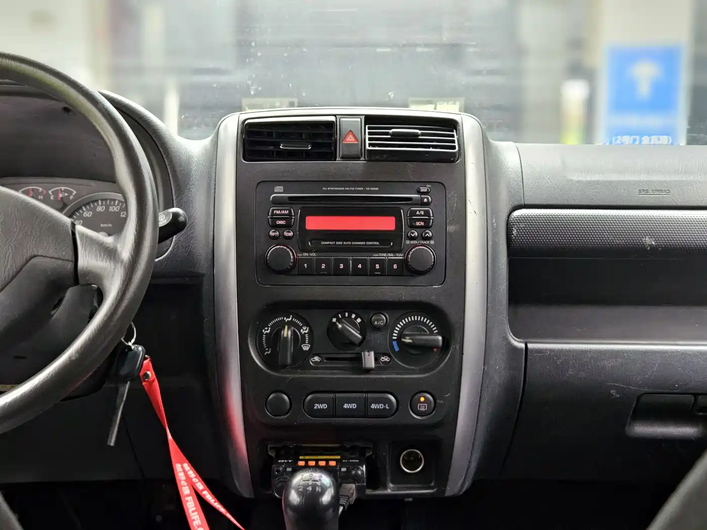 Suzuki Jimny (Import) 2009 1.3 MT Fashion фото 16