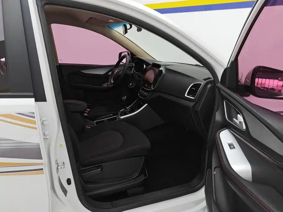 Baojun 560 2016 2016 1.8L Manual Comfort