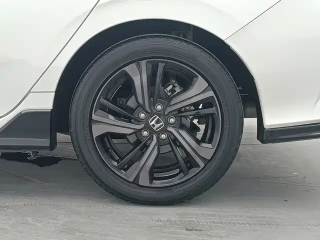 Photo 6 - Honda Civic